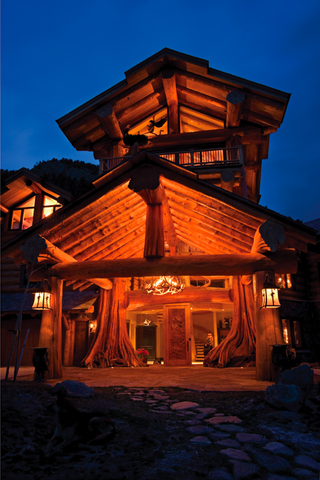 Illustration for article titled Extreme Hi-Tech Log Cabin Would Make Al Gore Cry (Gallery)